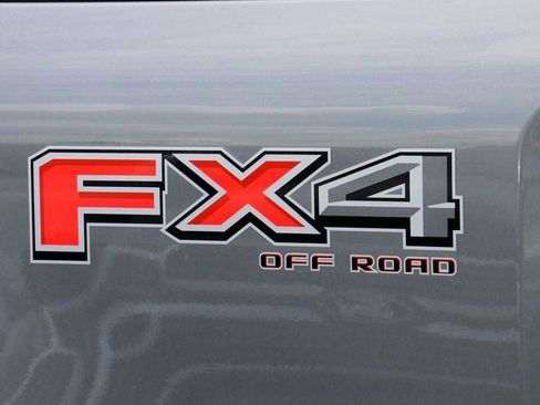 Used 2024 Ford F250 Lariat w/ Chrome Package AWD/4WD image 8