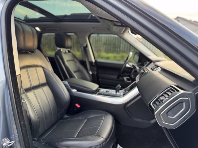 Certified 2019 Land Rover Range Rover Sport HSE AWD/4WD image 20