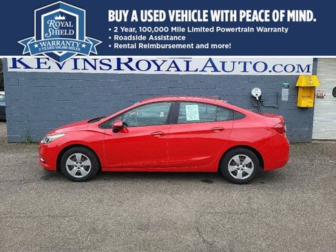 Used 2018 Chevrolet Cruze LS image 1