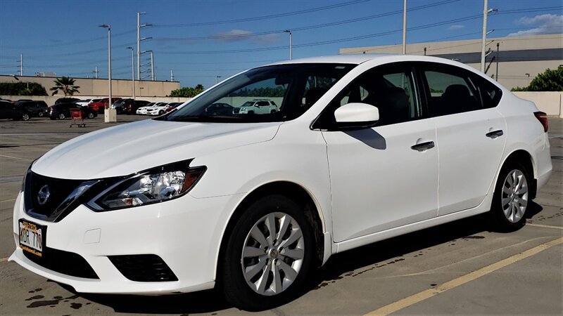 Used 2017 Nissan Sentra S FWD image 1
