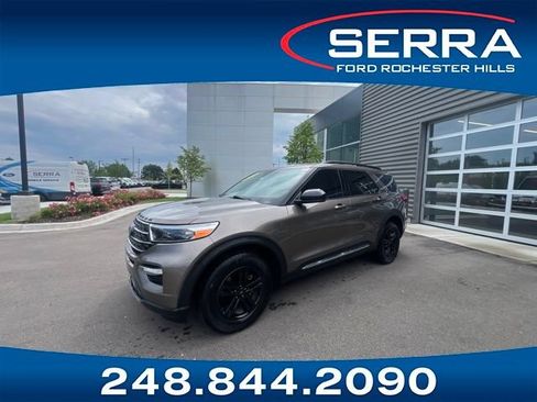 Used 2021 Ford Explorer XLT w/ Equipment Group 202A AWD/4WD image 1