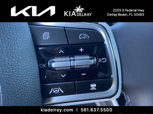 New 2026 Kia Carnival EX image 29