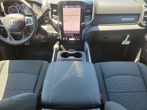 New 2026 RAM 2500 Big Horn AWD/4WD image 14