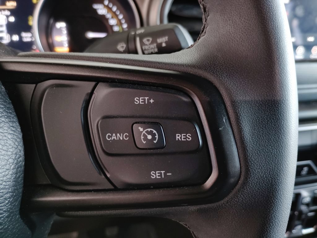 Used 2023 Jeep Wrangler Unlimited AWD/4WD image 27