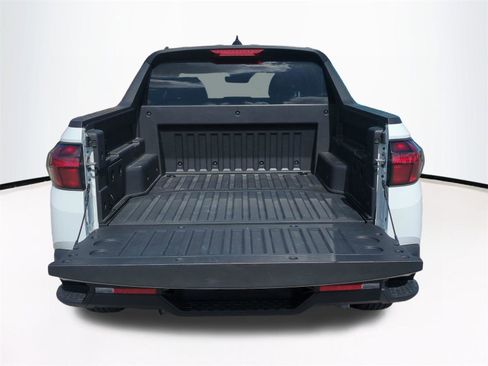 Certified 2025 Hyundai Santa Cruz SEL FWD image 14