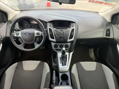 Used 2012 Ford Focus SE FWD image 7