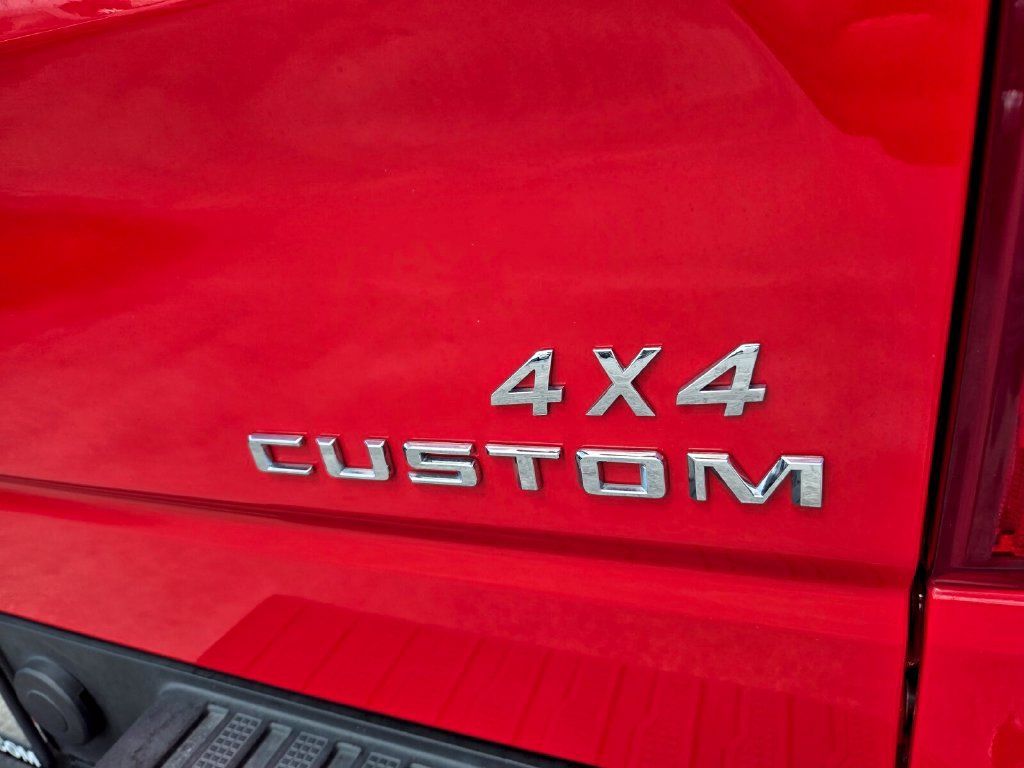 Used 2024 Chevrolet Silverado 1500 Custom AWD/4WD image 14