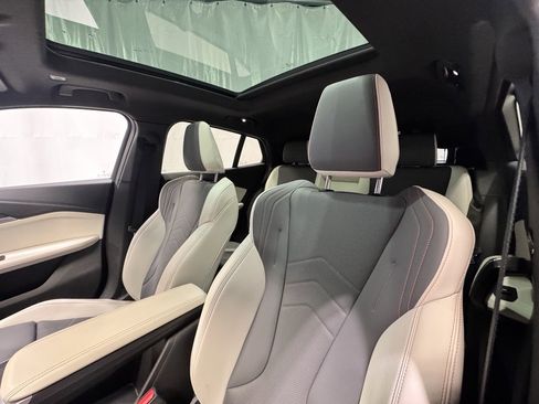 Certified 2025 BMW X2 xDrive28i image 20