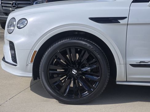 Used 2022 Bentley Bentayga Speed image 10