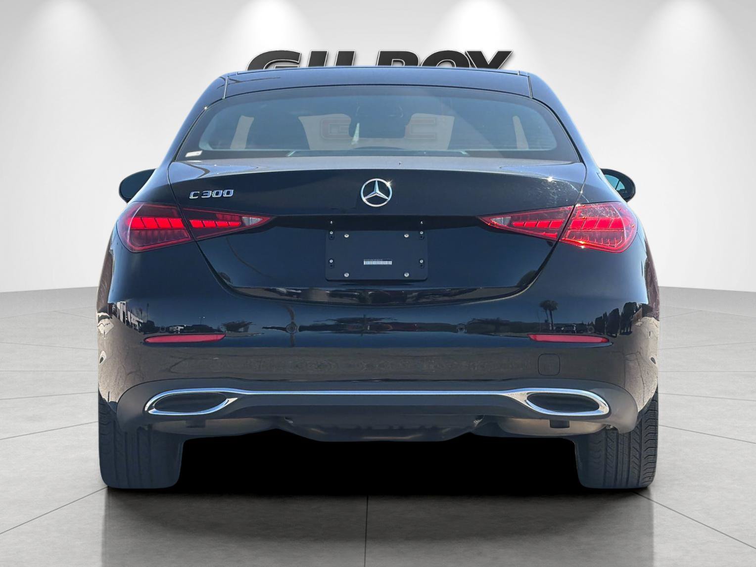 Used 2025 Mercedes-Benz C 300 Sedan image 4