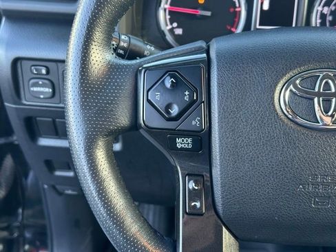 Used 2023 Toyota 4Runner TRD Off-Road Premium w/ Moonroof Package AWD/4WD image 4