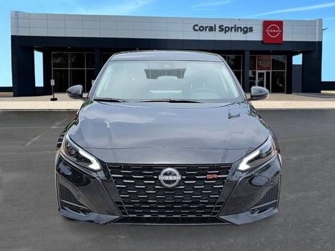 New 2026 Nissan Altima 2.5 SR w/ SR Midnight Edition Package FWD image 8