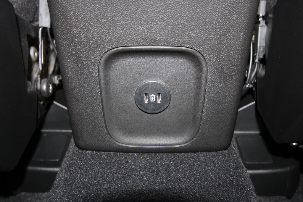 Used 2023 Ford Escape Platinum AWD/4WD image 25
