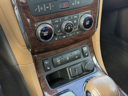 Used 2015 Buick Enclave Leather image 28