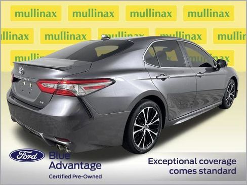 Used 2019 Toyota Camry SE w/ Convenience Package image 4