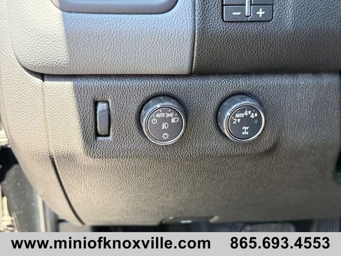 Used 2018 Chevrolet Colorado Z71 AWD/4WD image 29