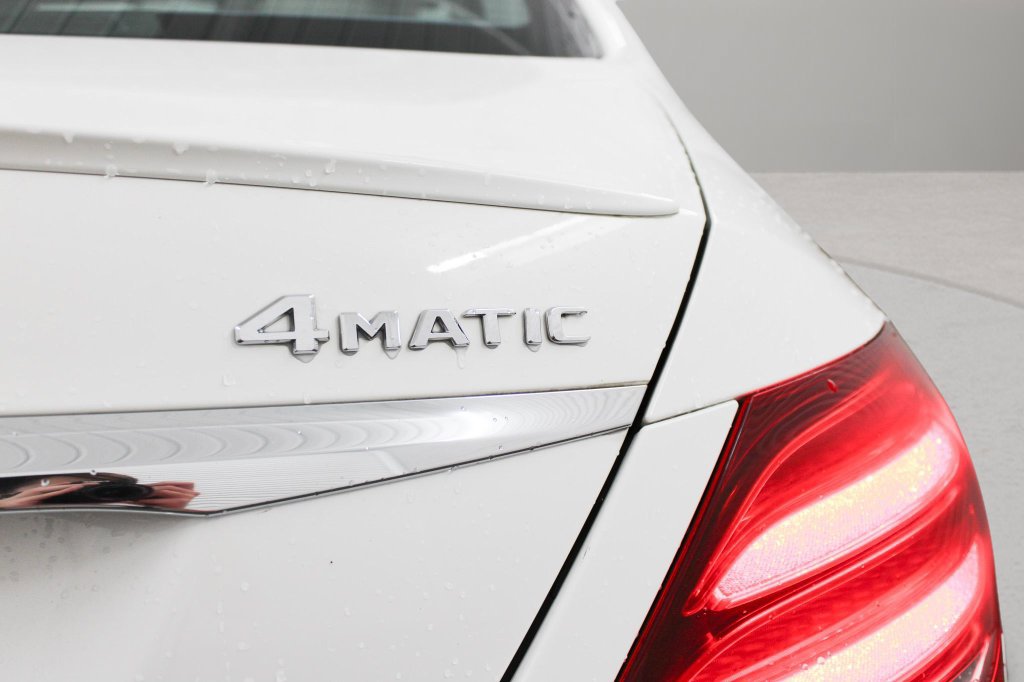 Used 2017 Mercedes-Benz E 300 4MATIC image 32