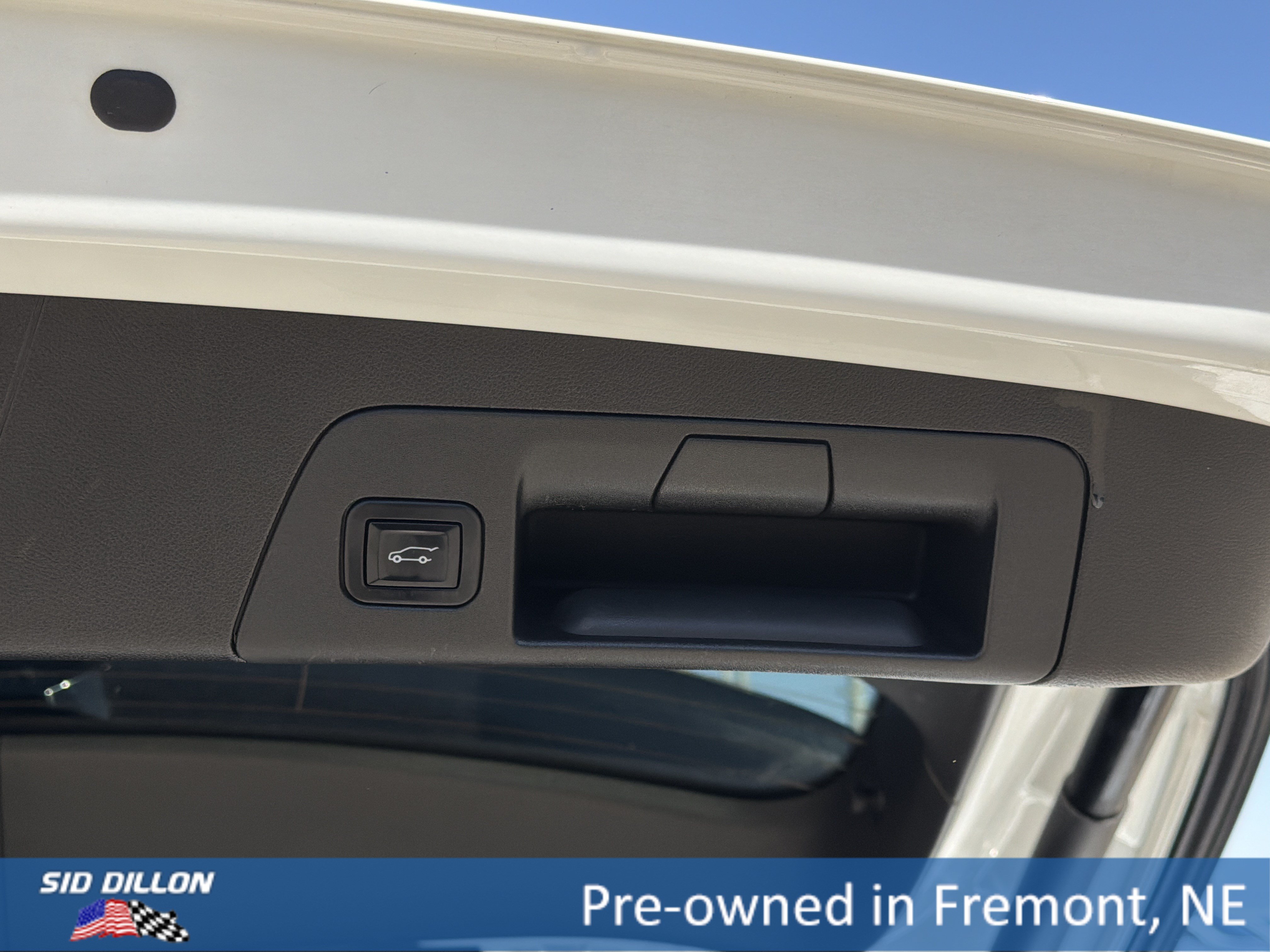 Used 2022 Buick Envision Essence w/ Technology Package II AWD/4WD image 5