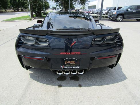 Used 2016 Chevrolet Corvette Z06 w/ 2LZ Preferred Equipment Group RWD image 6