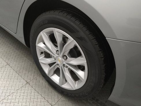 Used 2023 Chevrolet Malibu LT FWD image 31