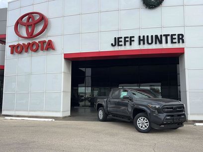 New 2025 Toyota Tacoma SR5