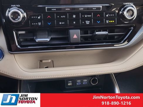 Used 2022 Toyota Highlander Platinum AWD/4WD image 20