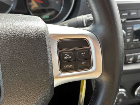 Used 2012 Dodge Avenger SXT w/ Rallye Appearance Group image 20