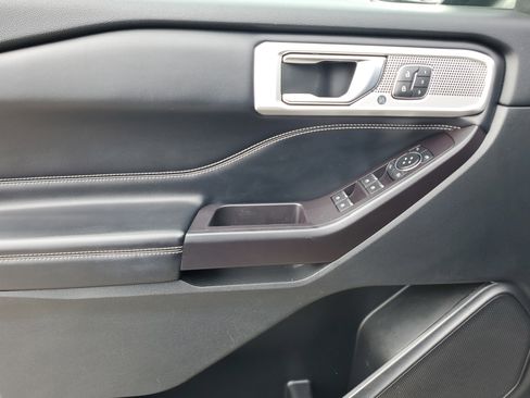 Used 2020 Ford Explorer ST image 29