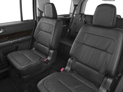 Used 2018 Ford Flex SEL image 17