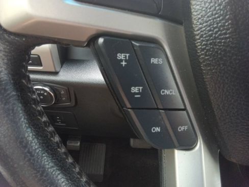 Used 2016 Ford F150 Lariat w/ Equipment Group 502A Luxury AWD/4WD image 24