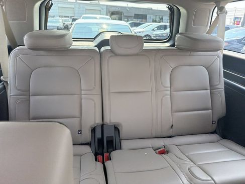 Certified 2024 Lincoln Navigator L Reserve AWD/4WD image 17