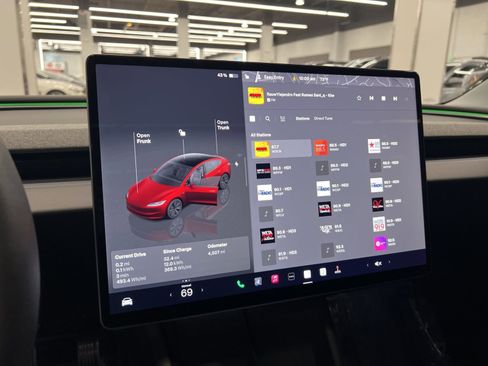 Used 2025 Tesla Model 3 Long Range image 15