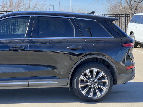 Used 2022 Lincoln Corsair Reserve w/ Elements Package image 38