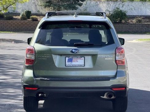 Used 2016 Subaru Forester 2.5i Limited AWD/4WD image 5