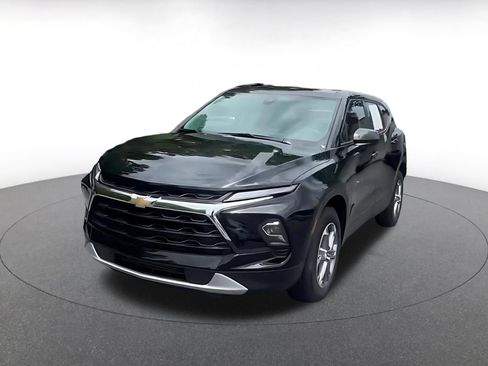 Used 2026 Chevrolet Blazer LT FWD image 7