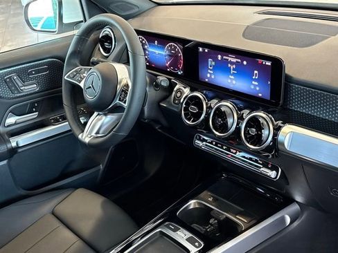 New 2026 Mercedes-Benz GLB 250 4MATIC image 14
