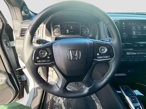 Used 2023 Honda Passport Elite image 40