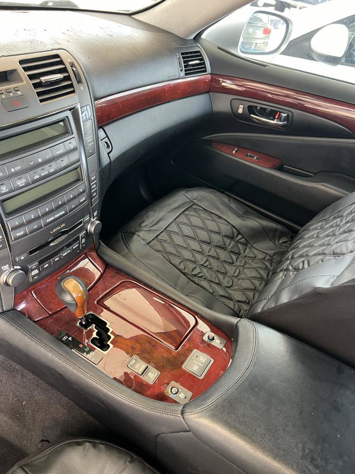Used 2007 Lexus LS 460 RWD image 16