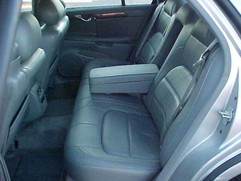 Used 2005 Cadillac De Ville image 9
