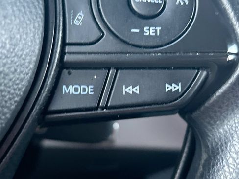 Used 2022 Toyota Corolla LE FWD image 16