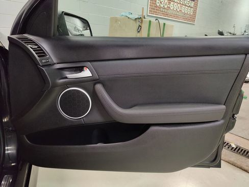 Used 2009 Pontiac G8 GT w/ Premium Package image 10