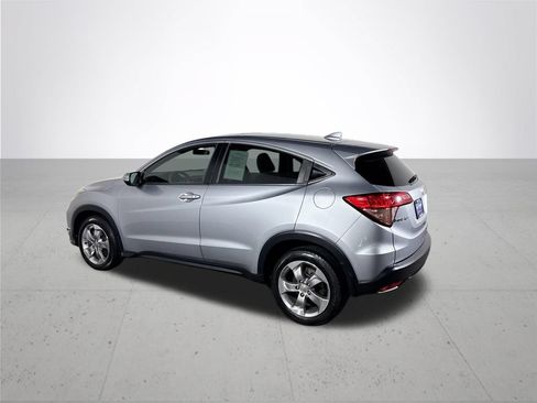 Used 2017 Honda HR-V EX image 8