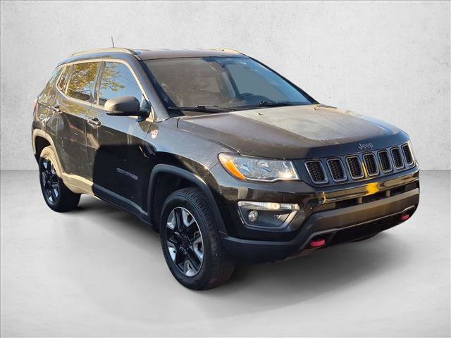 Used 2018 Jeep Compass Trailhawk w/ Navigation Group AWD/4WD image 3