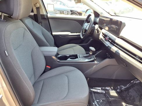 Certified 2025 Kia K4 FWD image 8