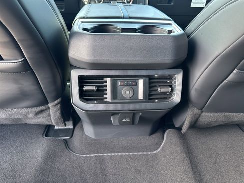 New 2026 Ford F450 Platinum image 16