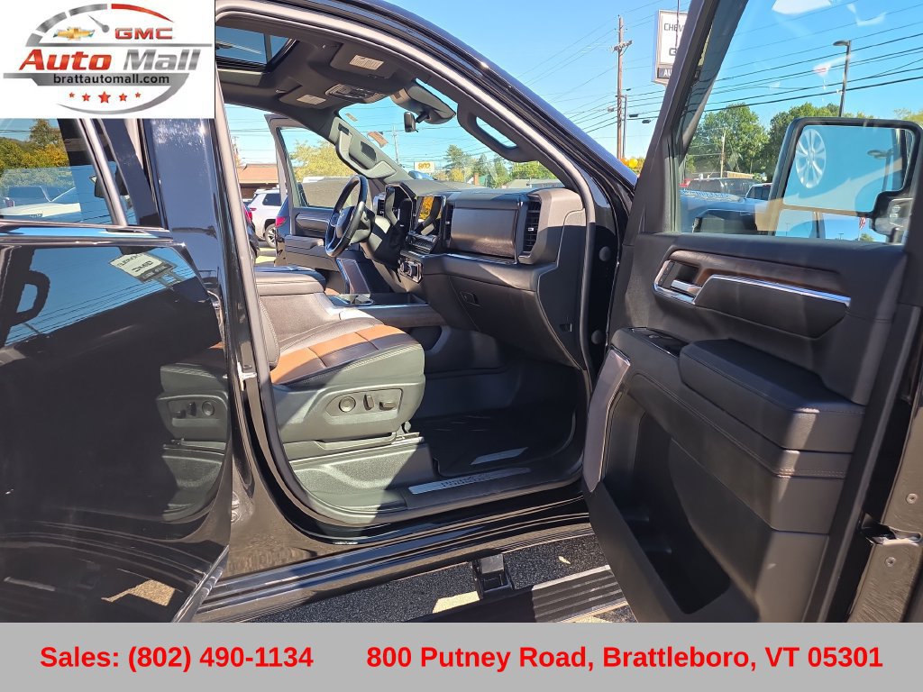 Used 2024 Chevrolet Silverado 3500 High Country w/ Technology Package AWD/4WD image 26
