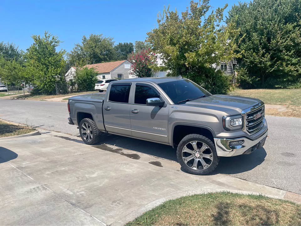 Used 2017 GMC Sierra 1500 SLT w/ SLT Premium Package AWD/4WD image 1