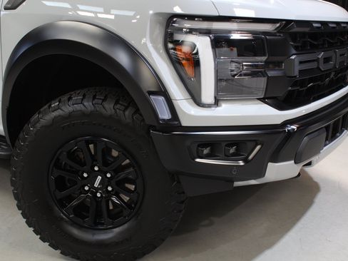 Used 2026 Ford F150 Raptor AWD/4WD image 8