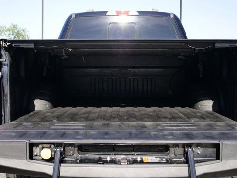 Used 2022 Ford F250 Platinum w/ Tremor Off-Road Package AWD/4WD image 38