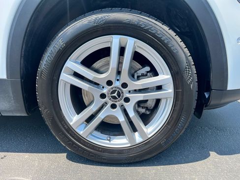 Used 2020 Mercedes-Benz GLB 250 4MATIC image 32